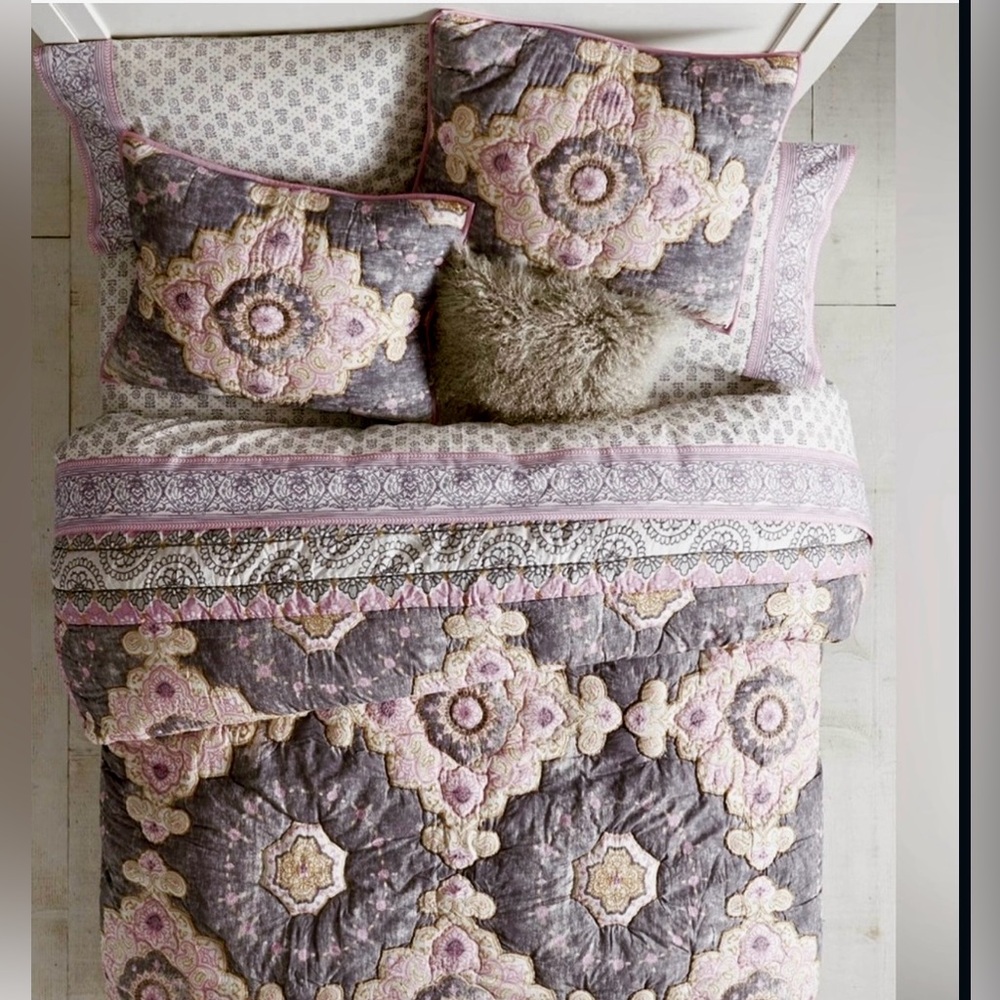 Pottery Barn Teen Bohemian Wonder Paisley Print Twin Quilt & 2 shams lilac grey - Picture 4 of 14